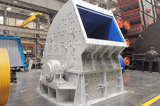 700×1000單段錘式破碎機