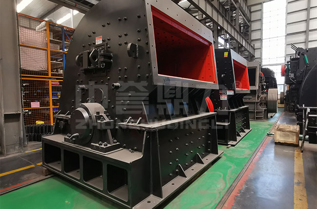 PC1000×800錘式破碎機(jī)